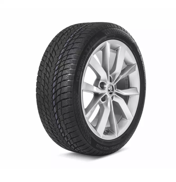 Roata 235/45 R18 Nokian Snowproof P+8JX18 ET44 Modus silver (л)/SUPERB III