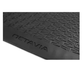 Коврик в багажник резиновые Octavia A7 Combi в Молдове