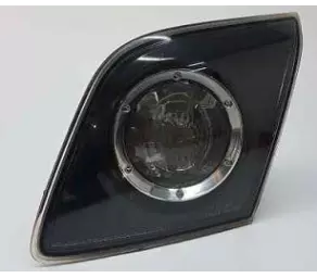 LUMINA SPATE DREAPTA CAPAC PORTBAGAJ  MAZDA 3 BK în Moldova