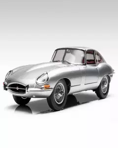 Model Jaguar E-Type 1:18 în Moldova