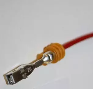 PIN CONTACT ELECTRIC în Moldova