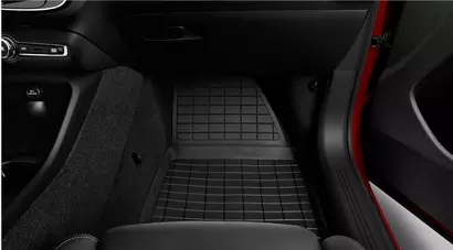 COVOROASE SET XC40 PLUG-IN în Moldova