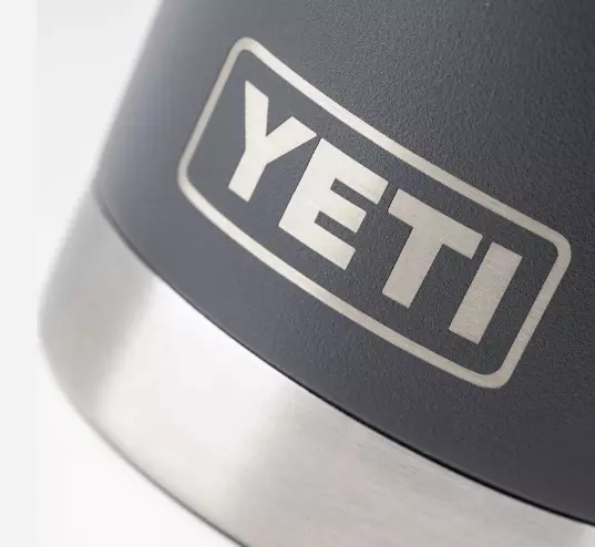 Termos Defender YETI 20OZ/591ML