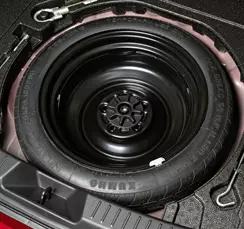 Покрышка Запасного Колеса (CX30 NR BOSE) CX-30 в Молдове