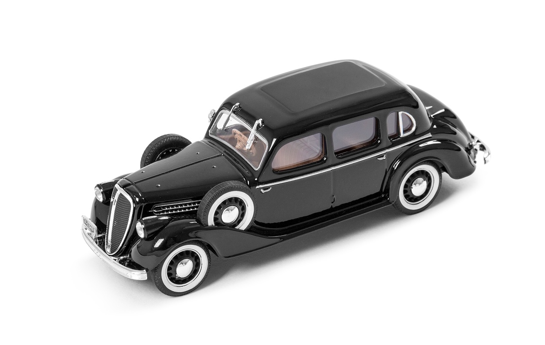 Miniatura metal Superb 913 (1938) 1:43 black