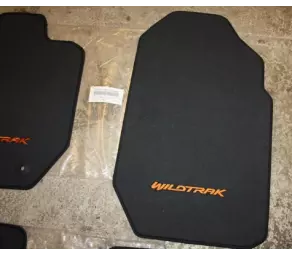 Коврики текстильные передние (WILDTRAK) в Молдове