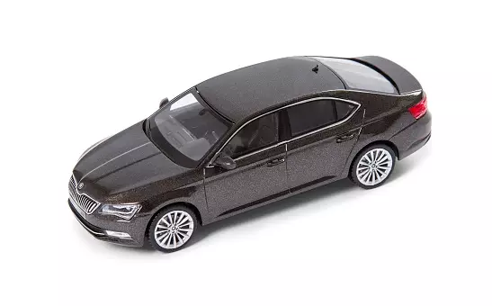 Модель металлическая SUPERB 1:43 коричневый в Молдове